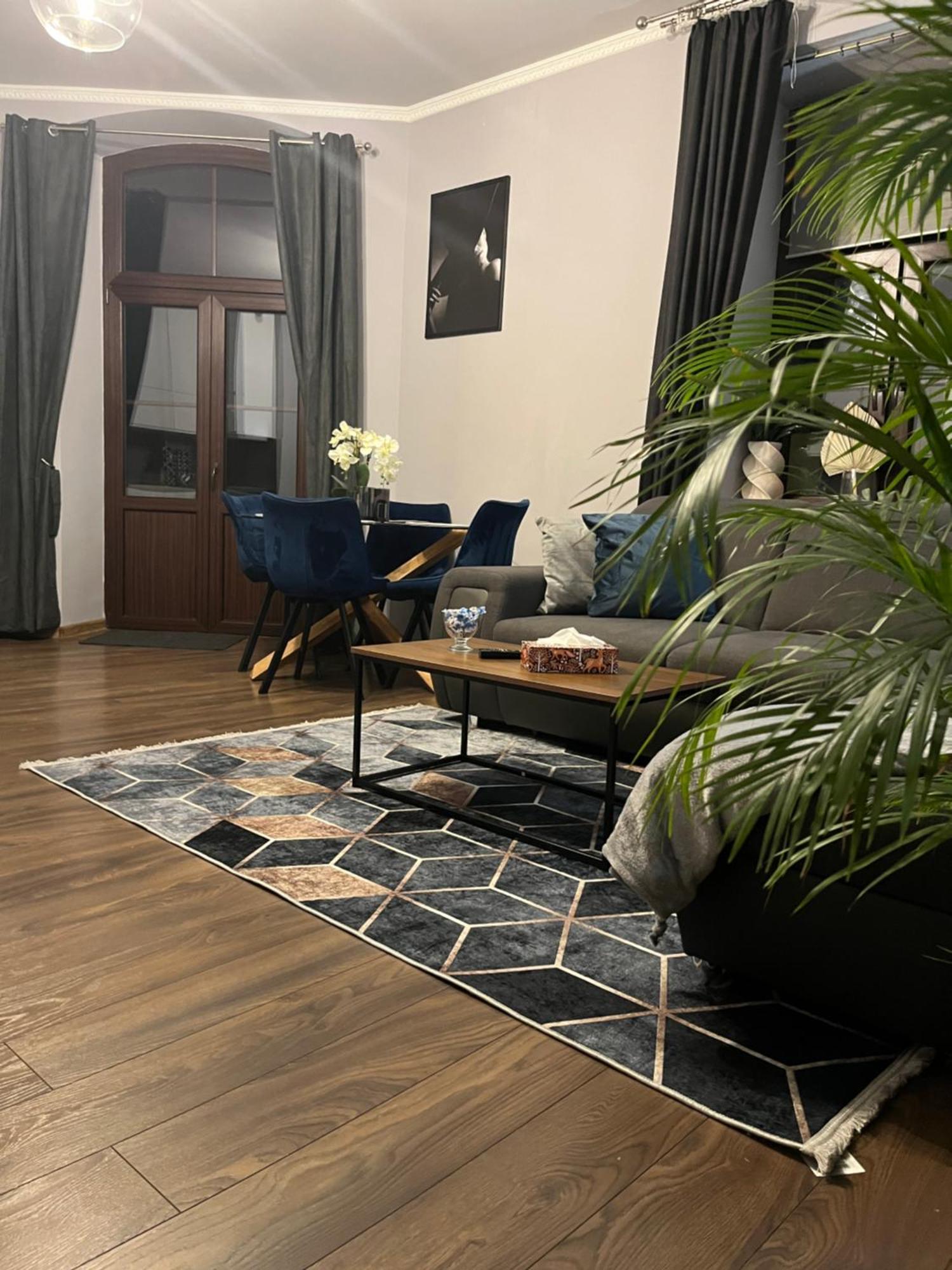 Apartamenty Luczkowskiego Z Widokiem Na Studnie 4 Chełm Екстериор снимка